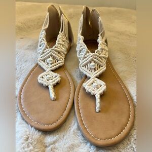 Chic Tan Sandals with White Crochet Design